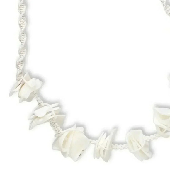 Organic Bali Beach Style Natural Scallop Shell Twisted Macrame Cord Necklace - Picture 2 of 3